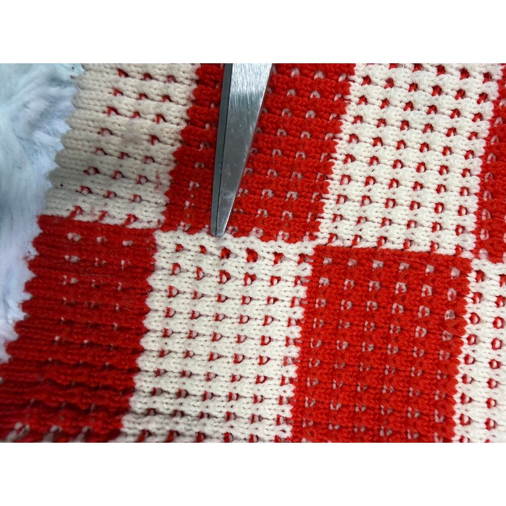 Handmade Crochet Checkerboard Tote Bag Red White Picnic Style - Picture 9 of 15